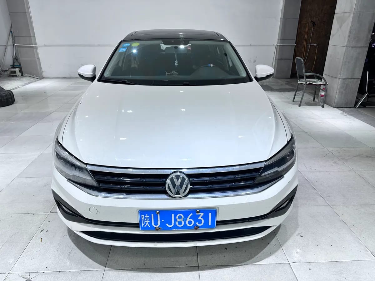 Volkswagen 2019 230TSI DSG V 2