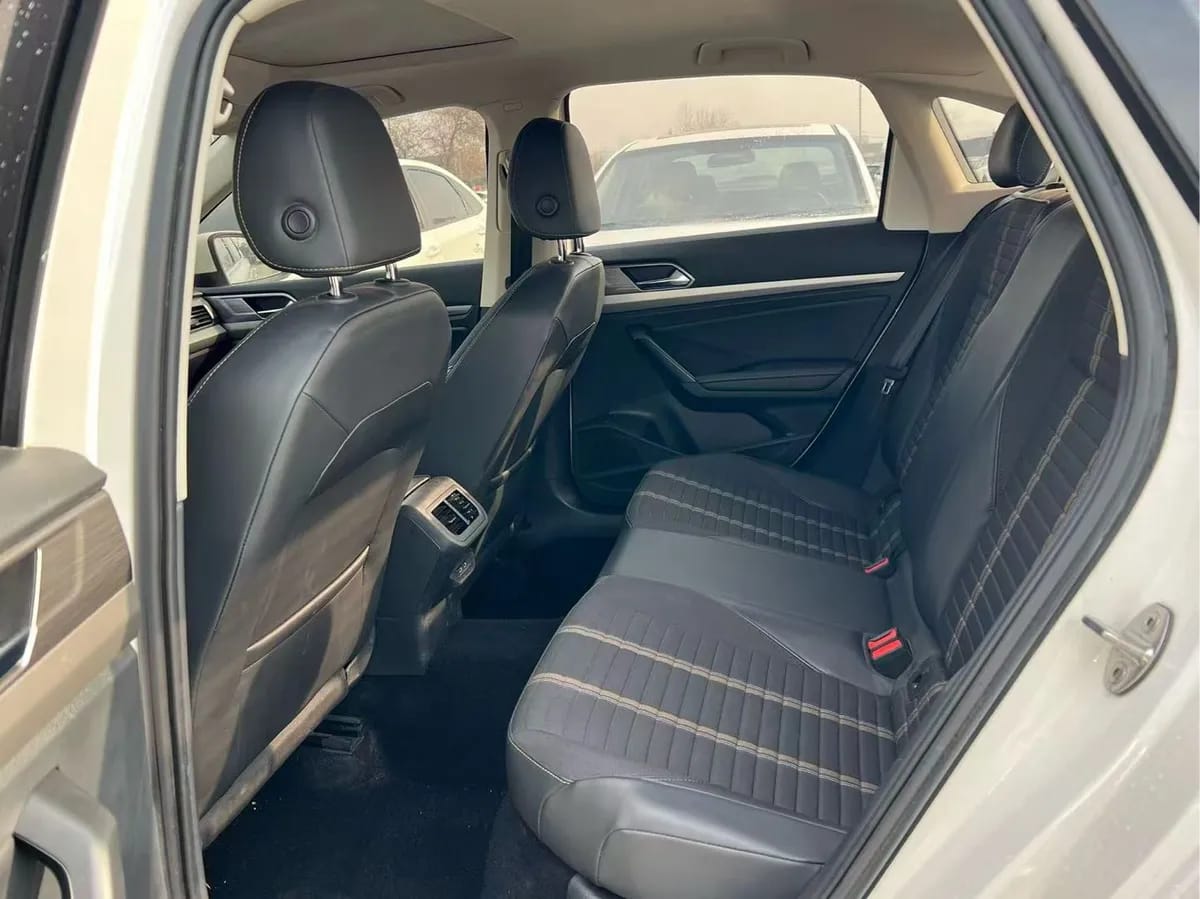 Volkswagen 2019 280TSI DSG VI 4