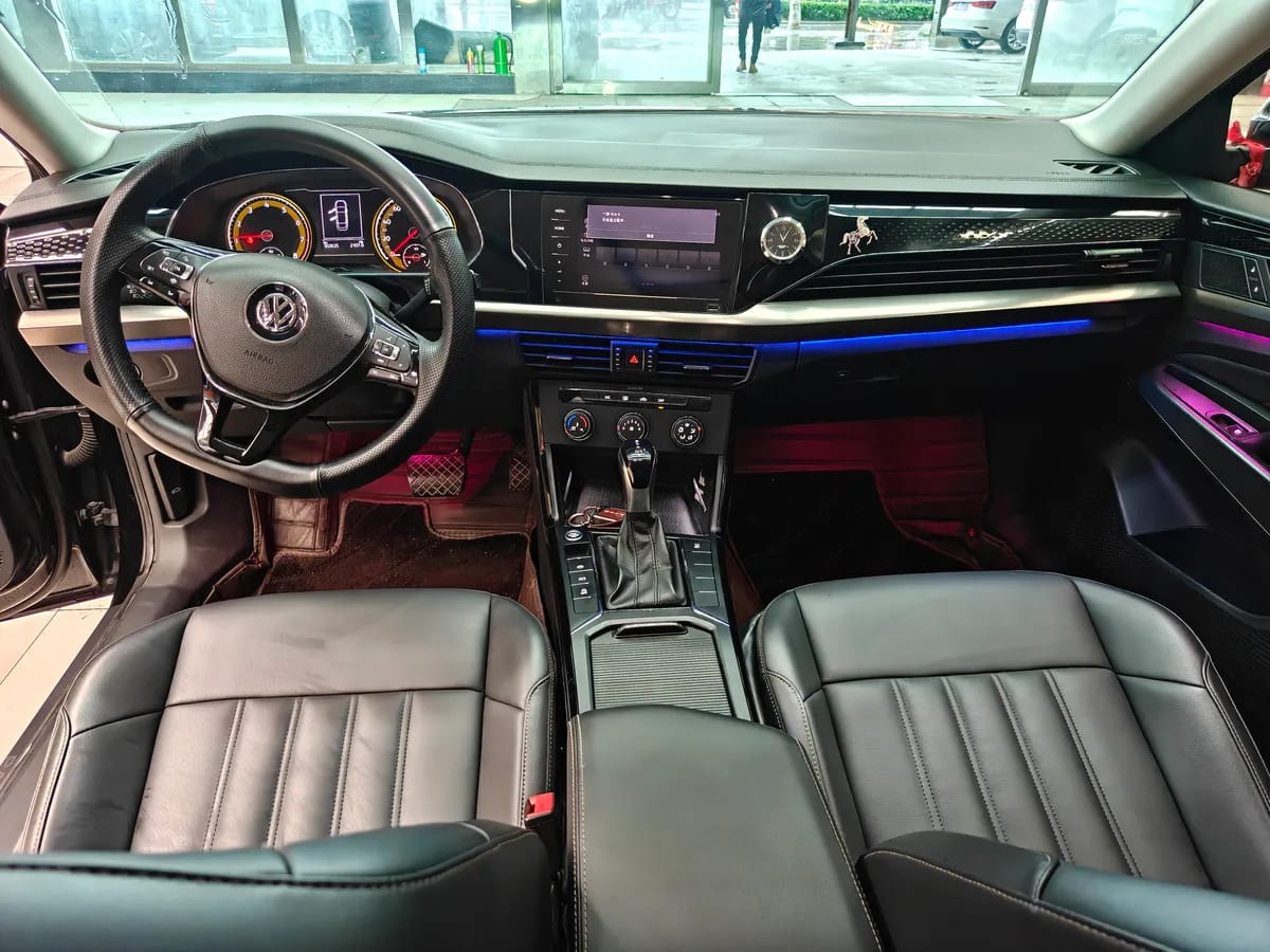 Volkswagen 2019 280TSI VI 5
