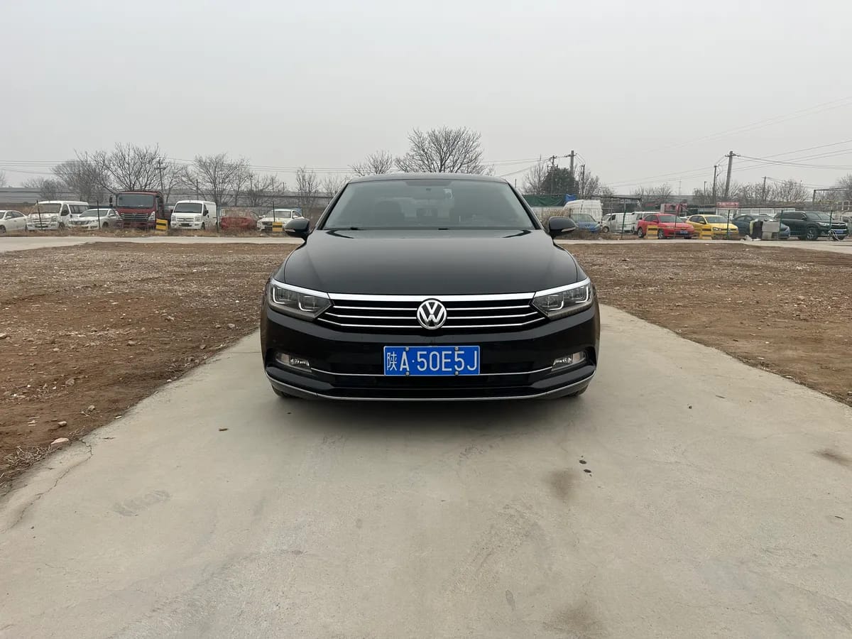 Volkswagen 2019 330TSI DSG V 2