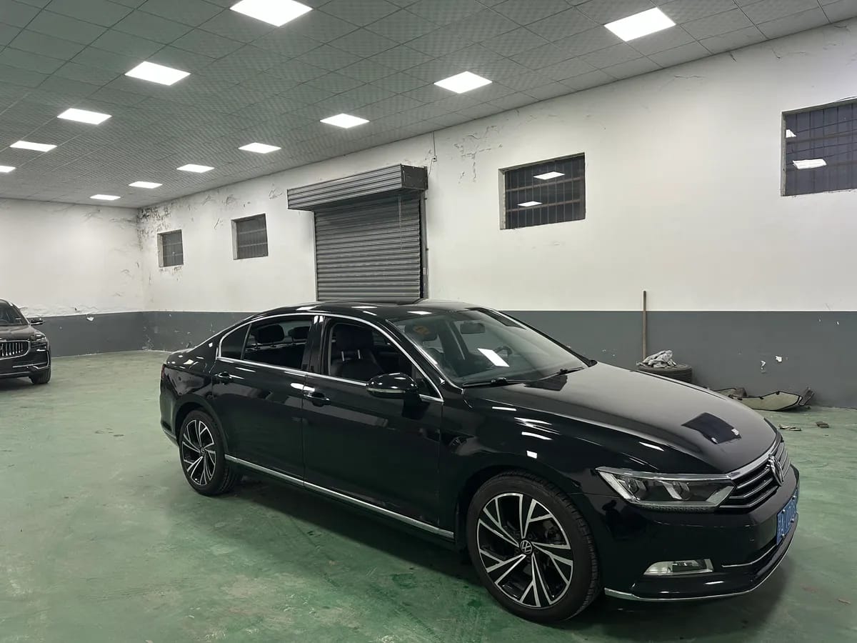 Volkswagen 2019 330TSI DSG VI 3