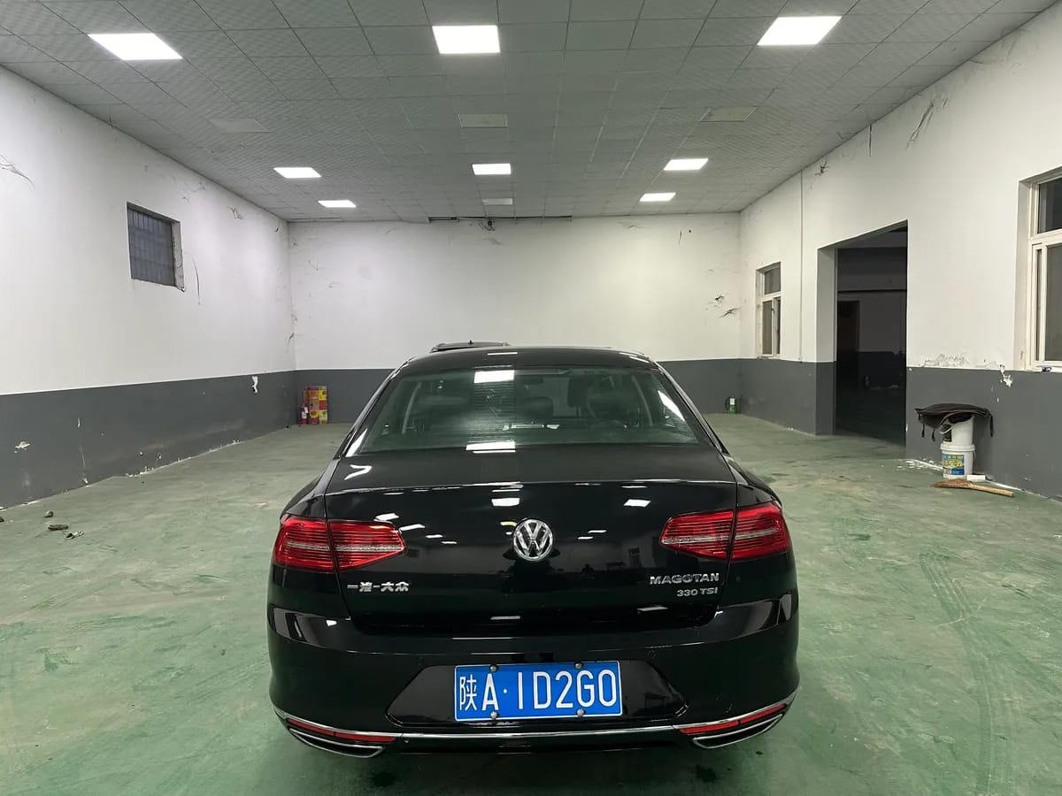 Volkswagen 2019 330TSI DSG VI 5