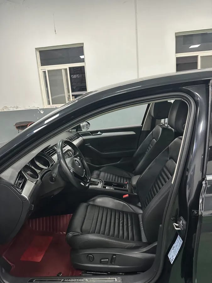 Volkswagen 2019 330TSI DSG VI 7