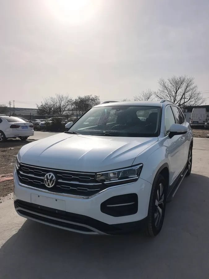 Volkswagen 2019 330TSI V