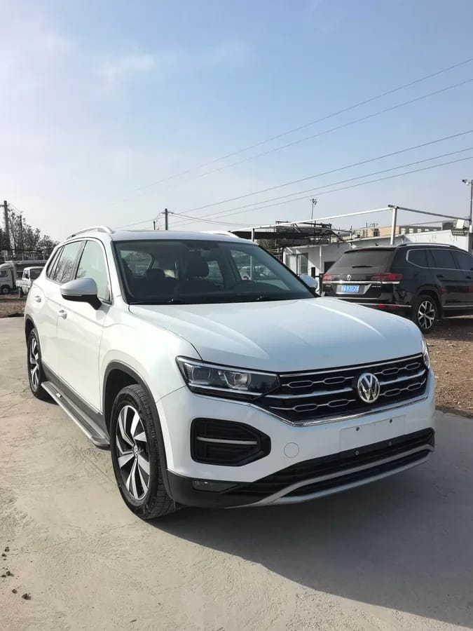 Volkswagen 2019 330TSI V 2