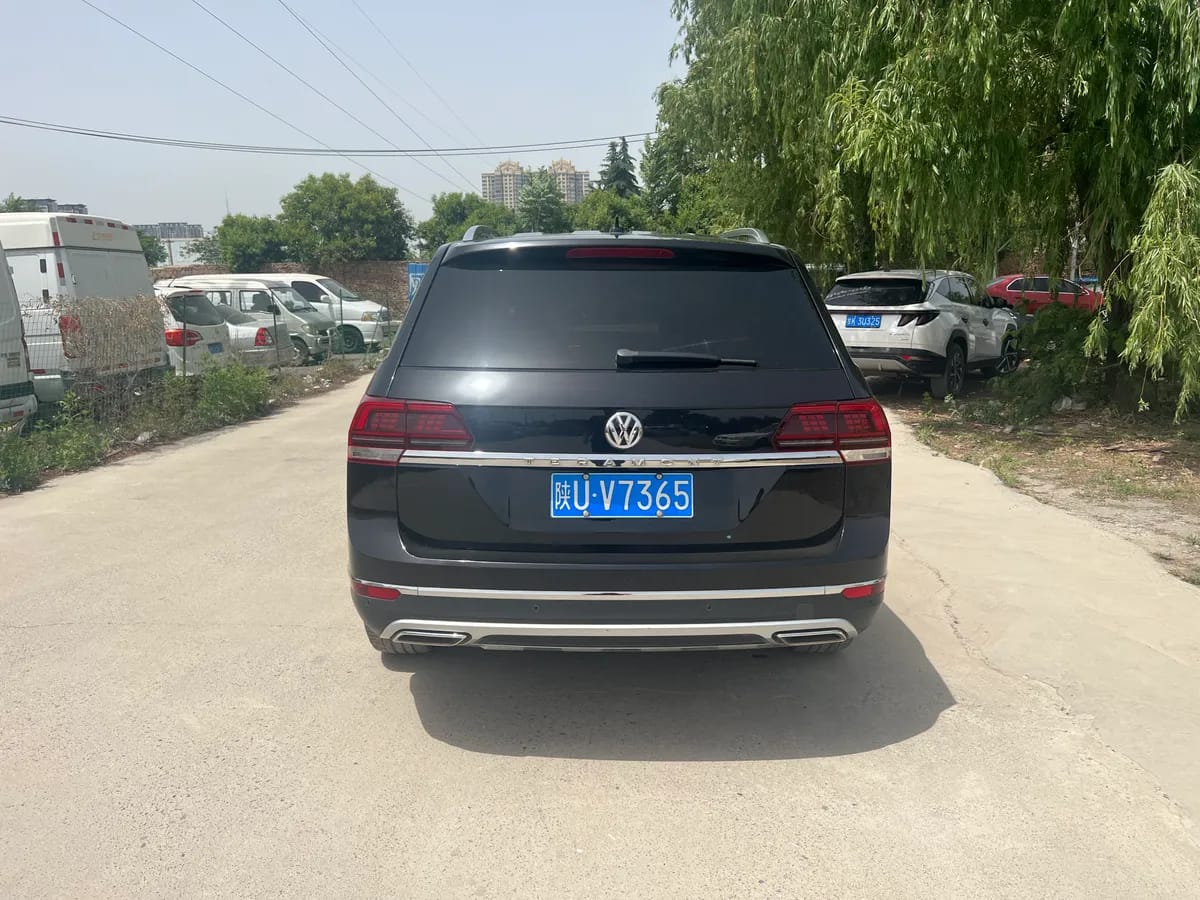 Volkswagen 2019 330TSI VI 7