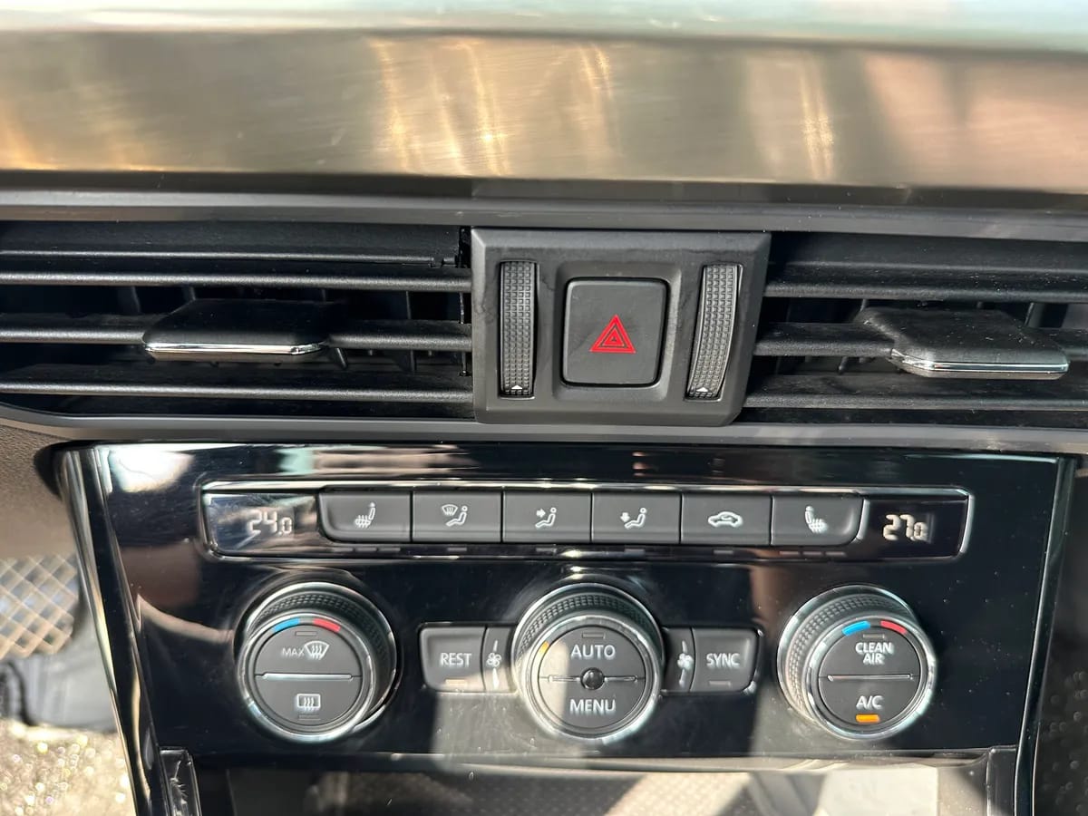 Volkswagen 2019 330TSI VI 10