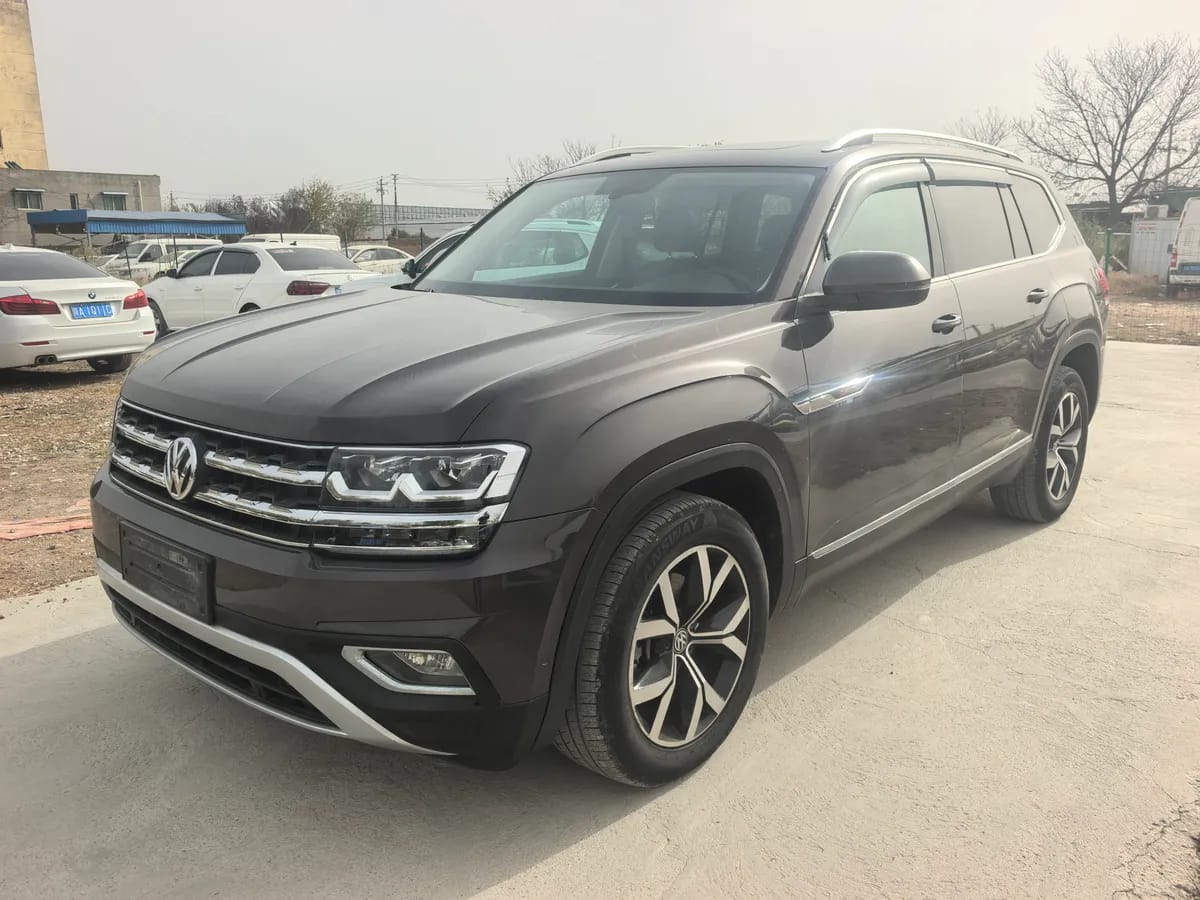 Volkswagen 2019 380TSI V