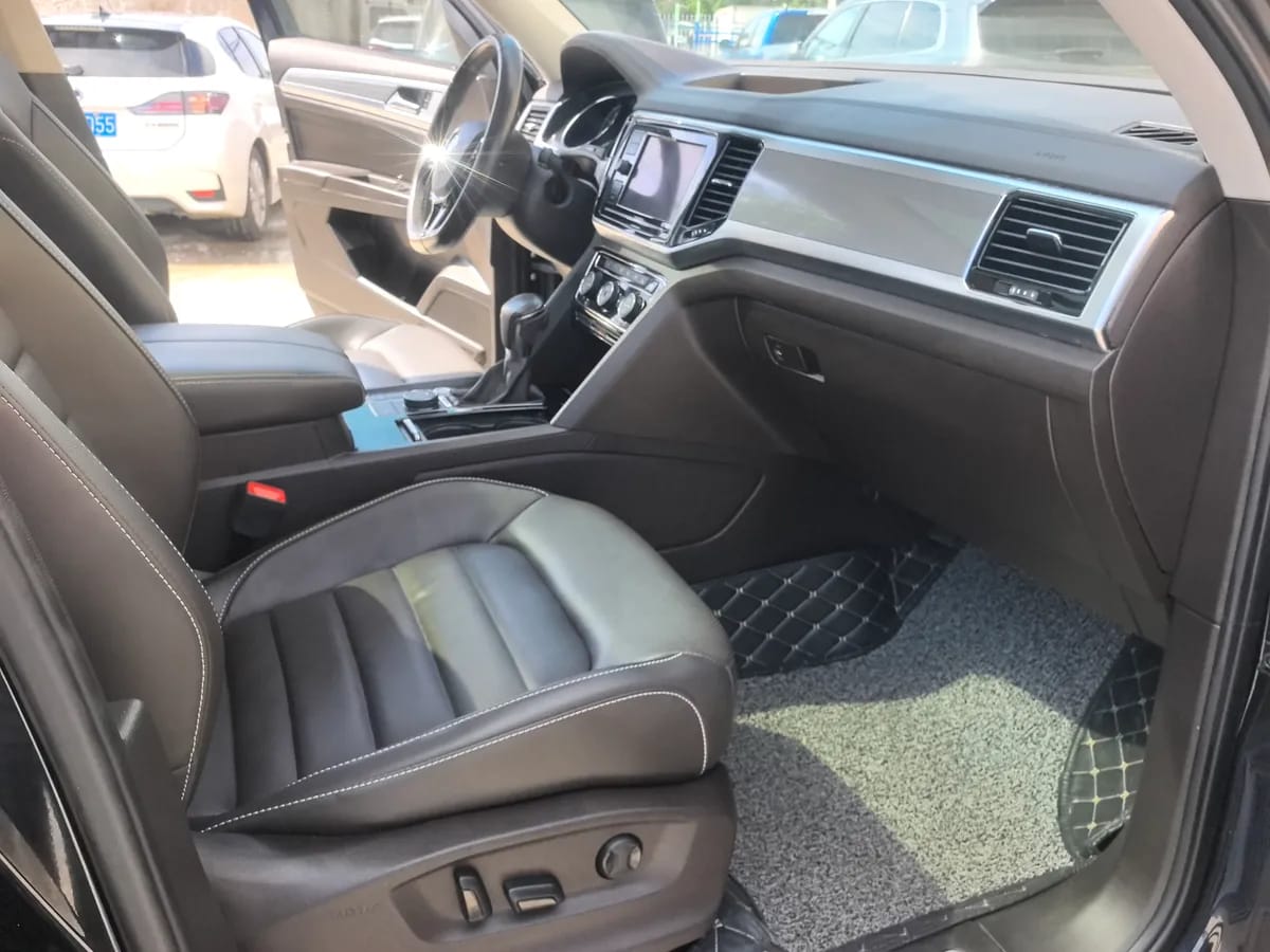Volkswagen 2019 380TSI VI 9