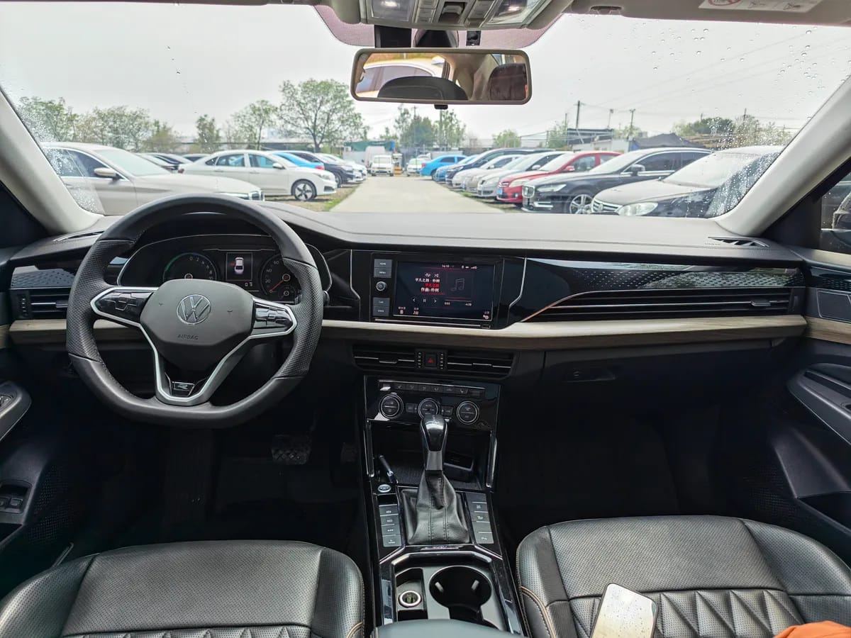 Volkswagen 2019 430PHEV 6
