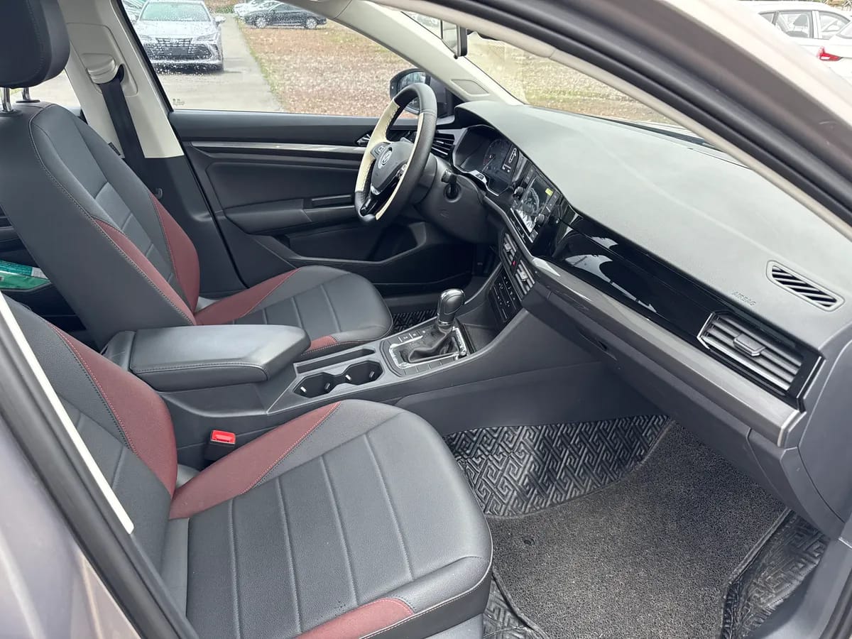 Volkswagen 2020 1.5L 8