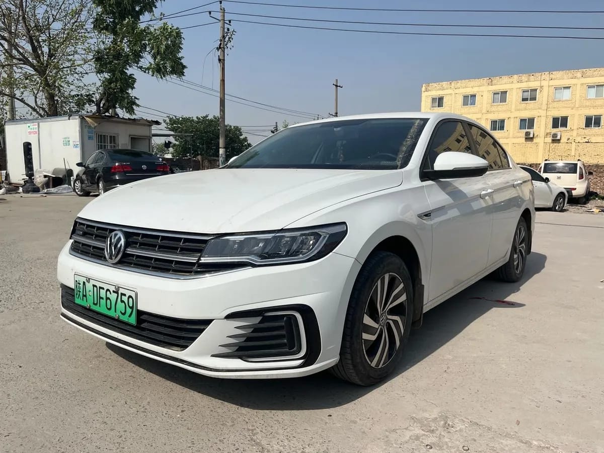 Volkswagen · 2020