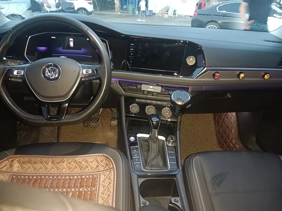 Volkswagen 2020 280TSI DSG R-Line VI 4