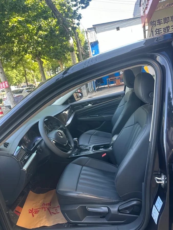 Volkswagen 2020 280TSI VI 7