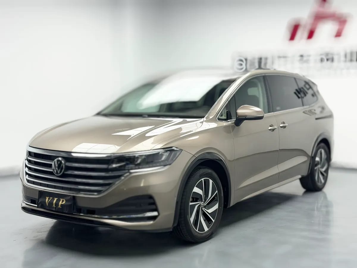 Volkswagen 2020 330TSI