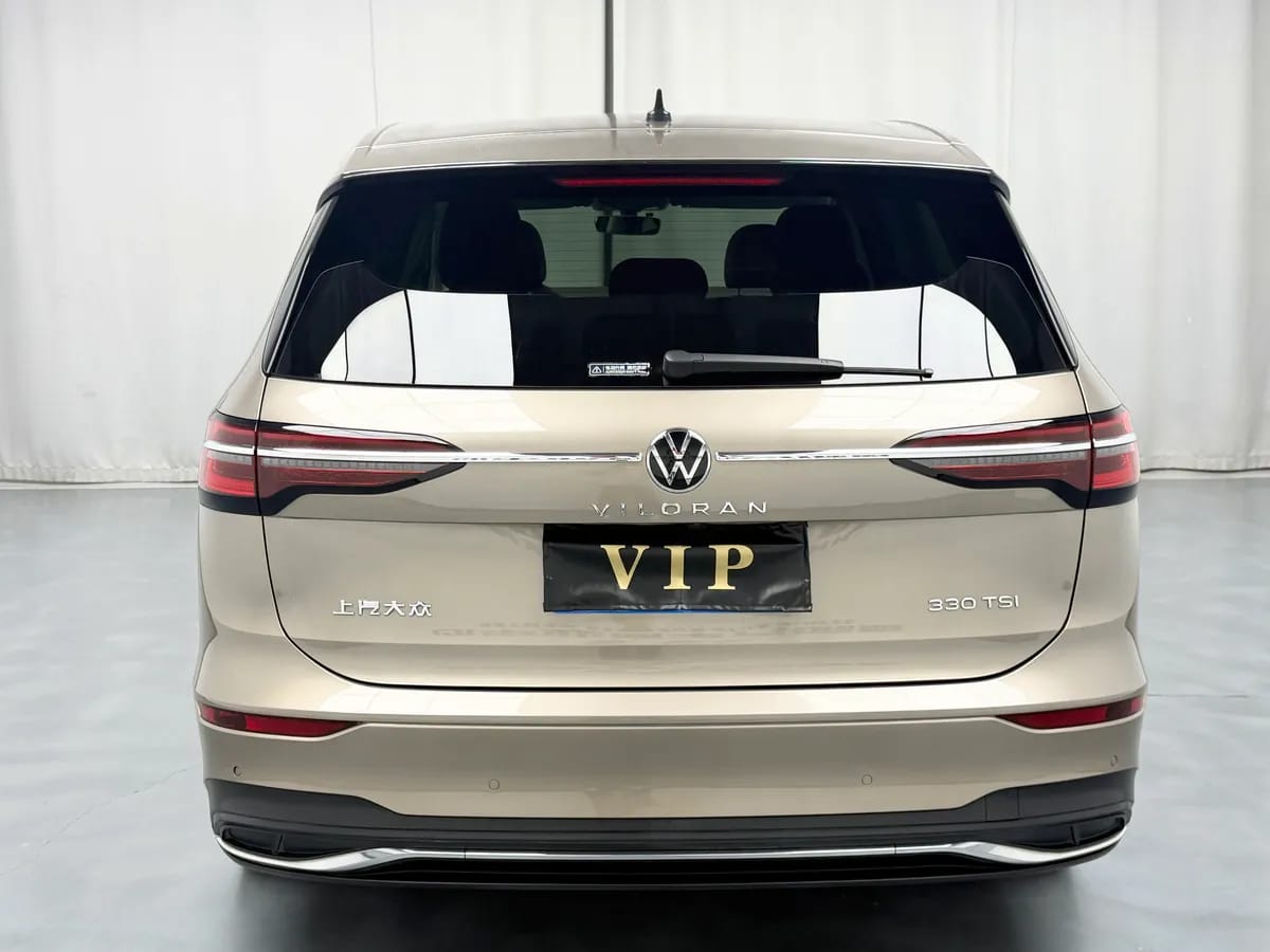 Volkswagen 2020 330TSI 6