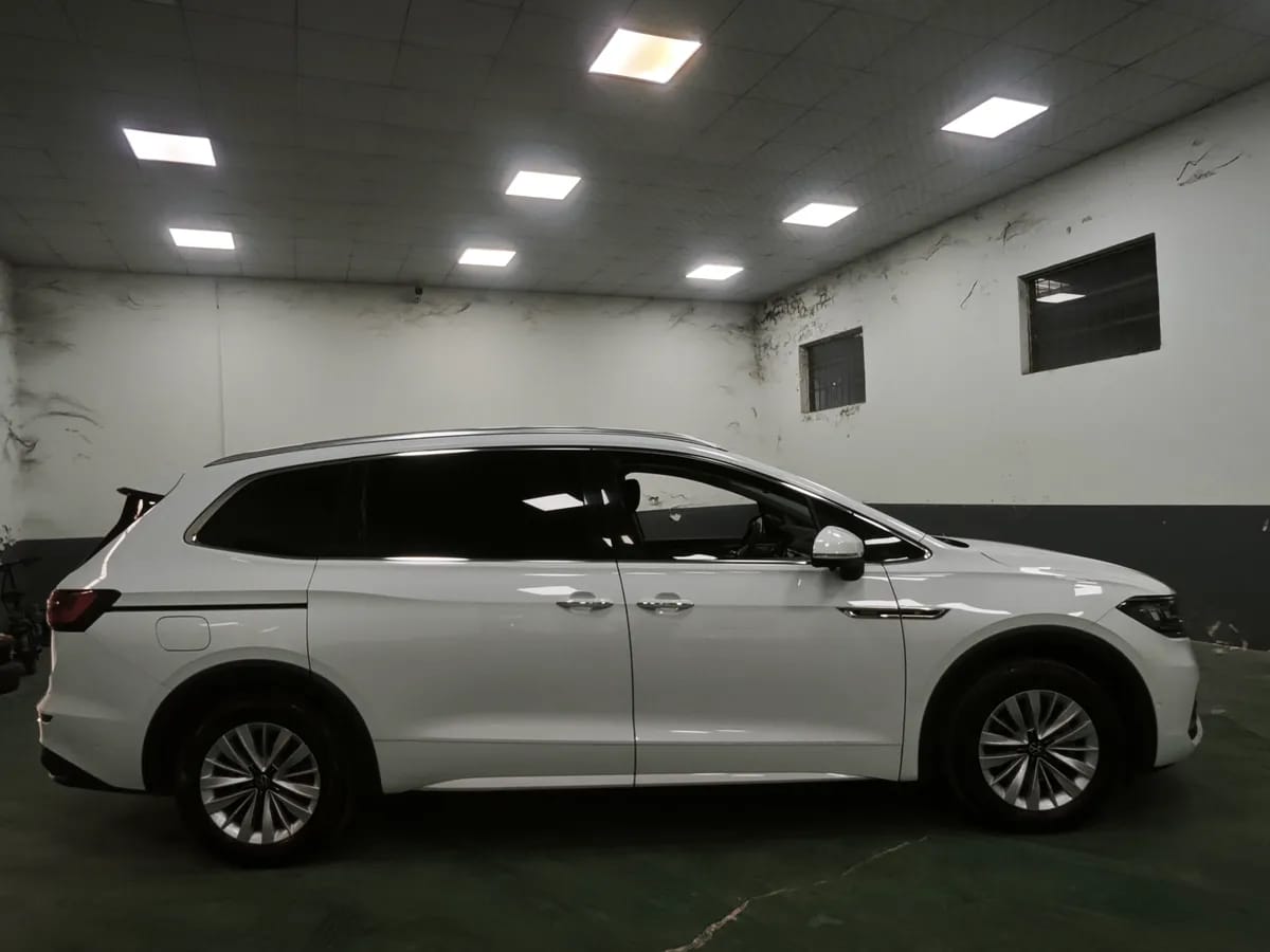 Volkswagen 2020 330TSI 4