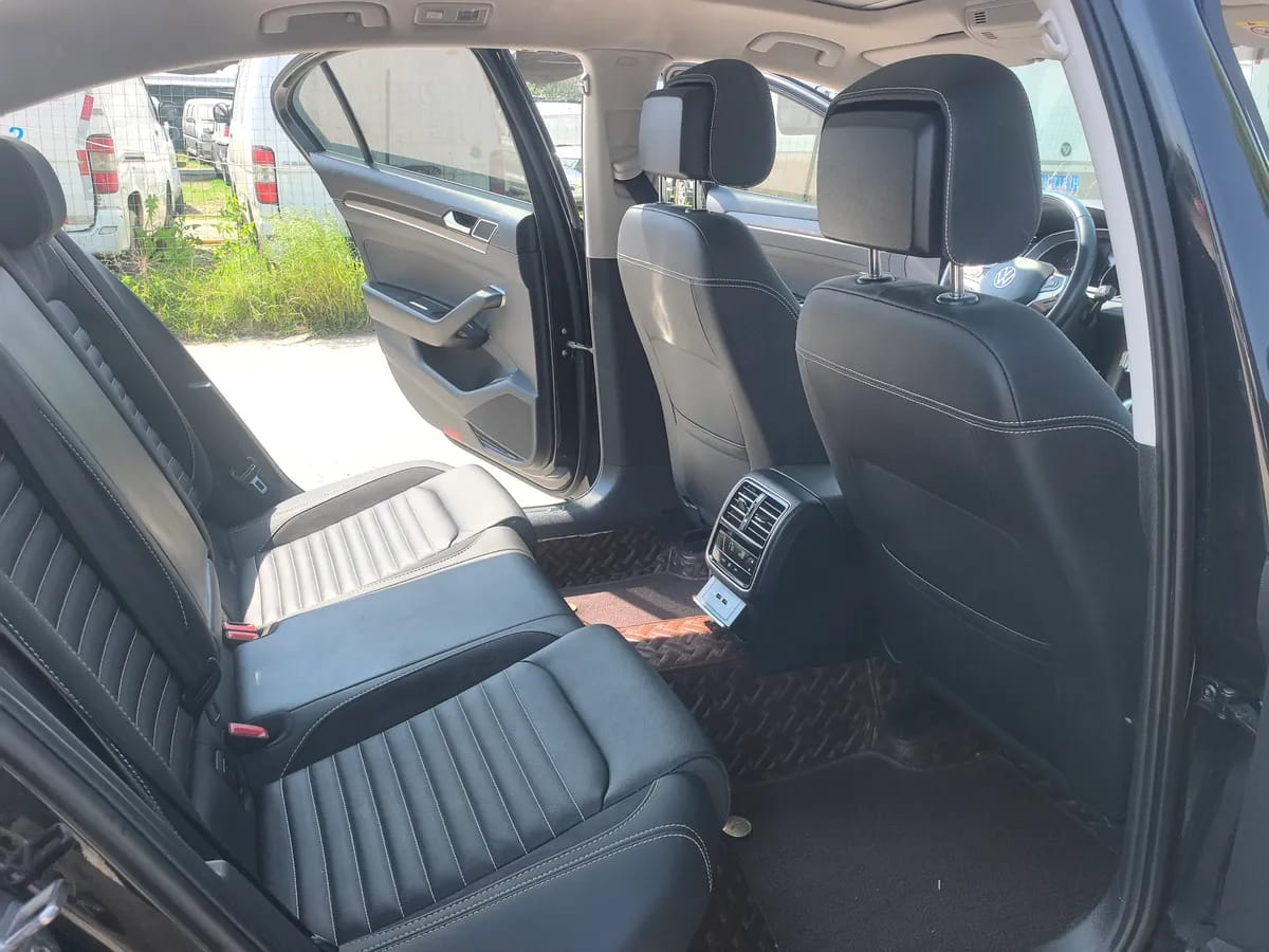 Volkswagen 2020 330TSI DSG 9
