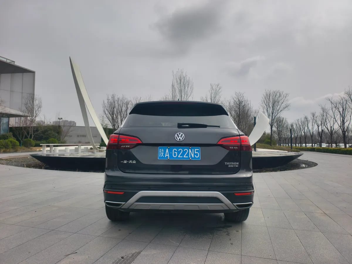 Volkswagen 2020 330TSI Pro 10