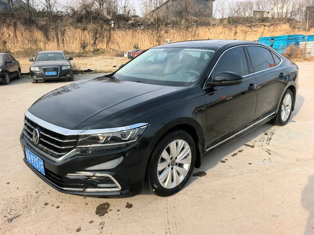 Volkswagen 2020 330TSI V