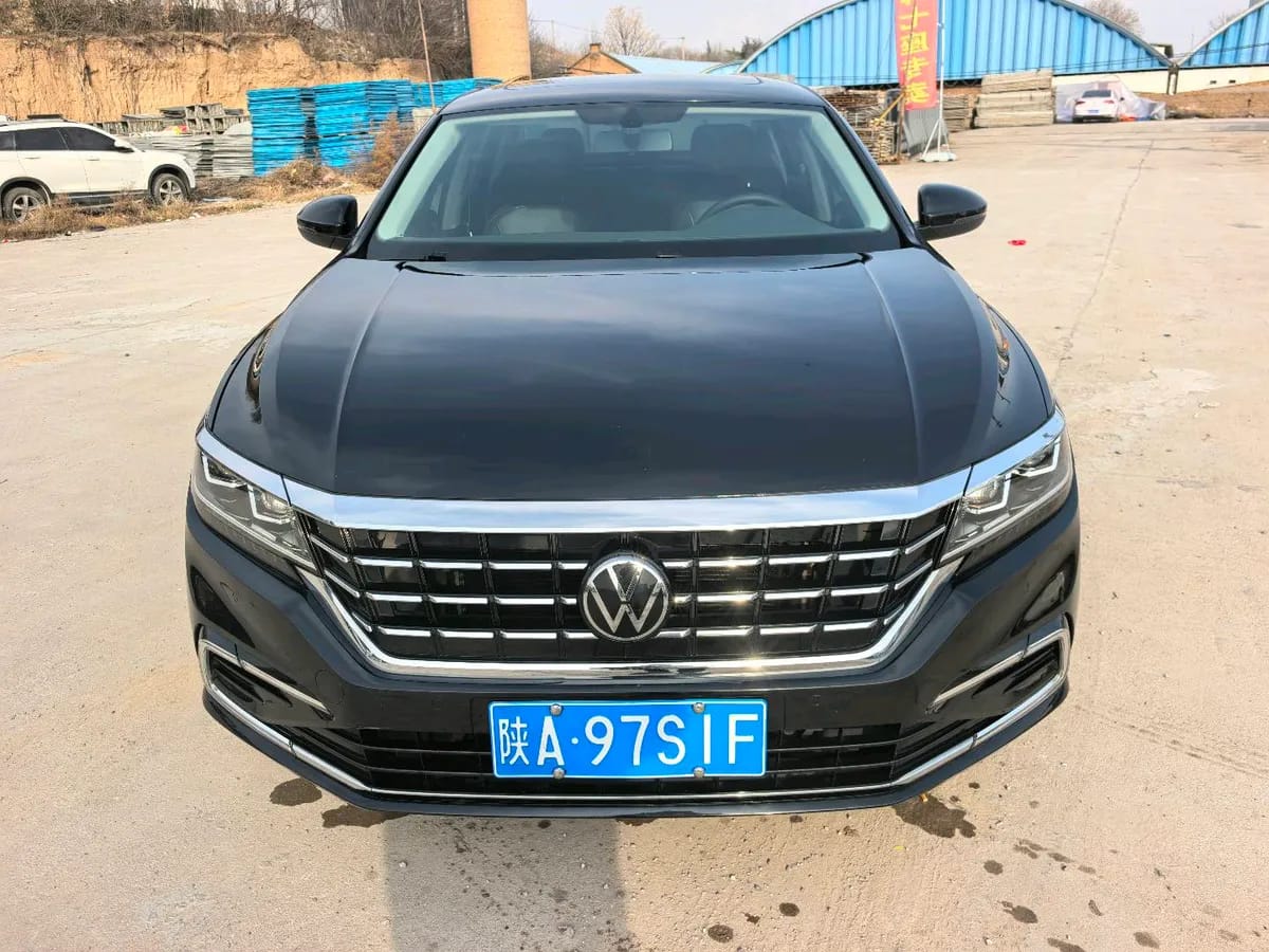 Volkswagen 2020 330TSI V 2