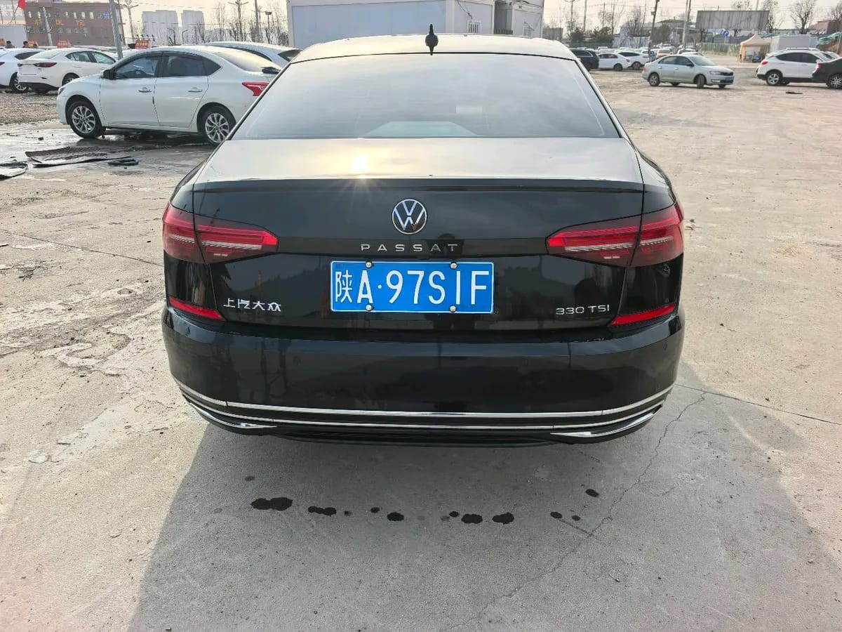 Volkswagen 2020 330TSI V 5