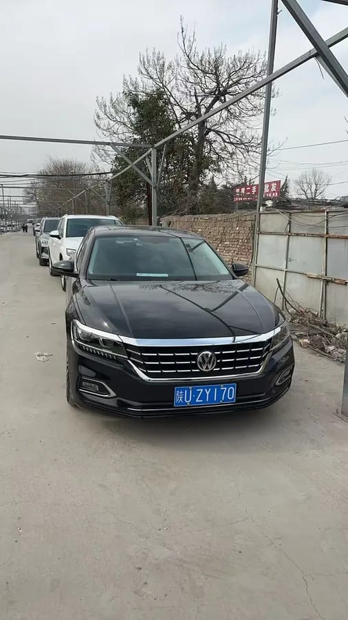 Volkswagen 2020 330TSI VI 2