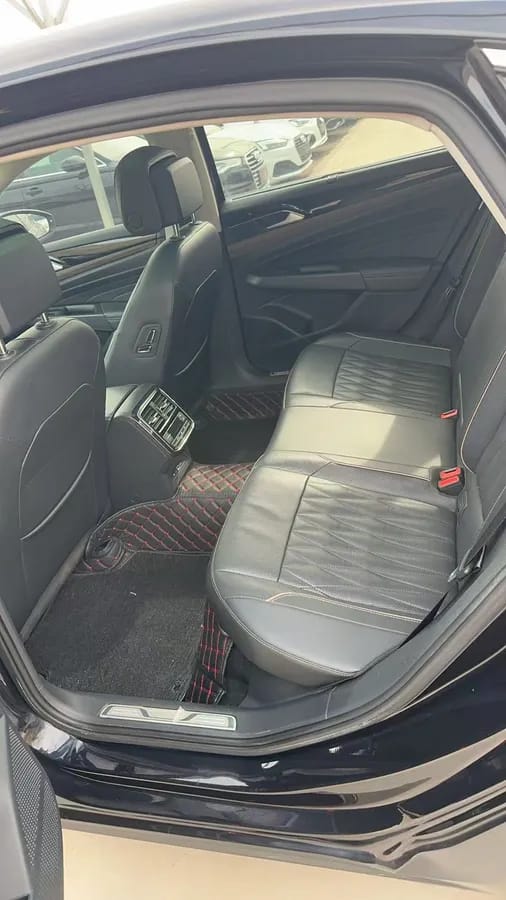 Volkswagen 2020 330TSI VI 6