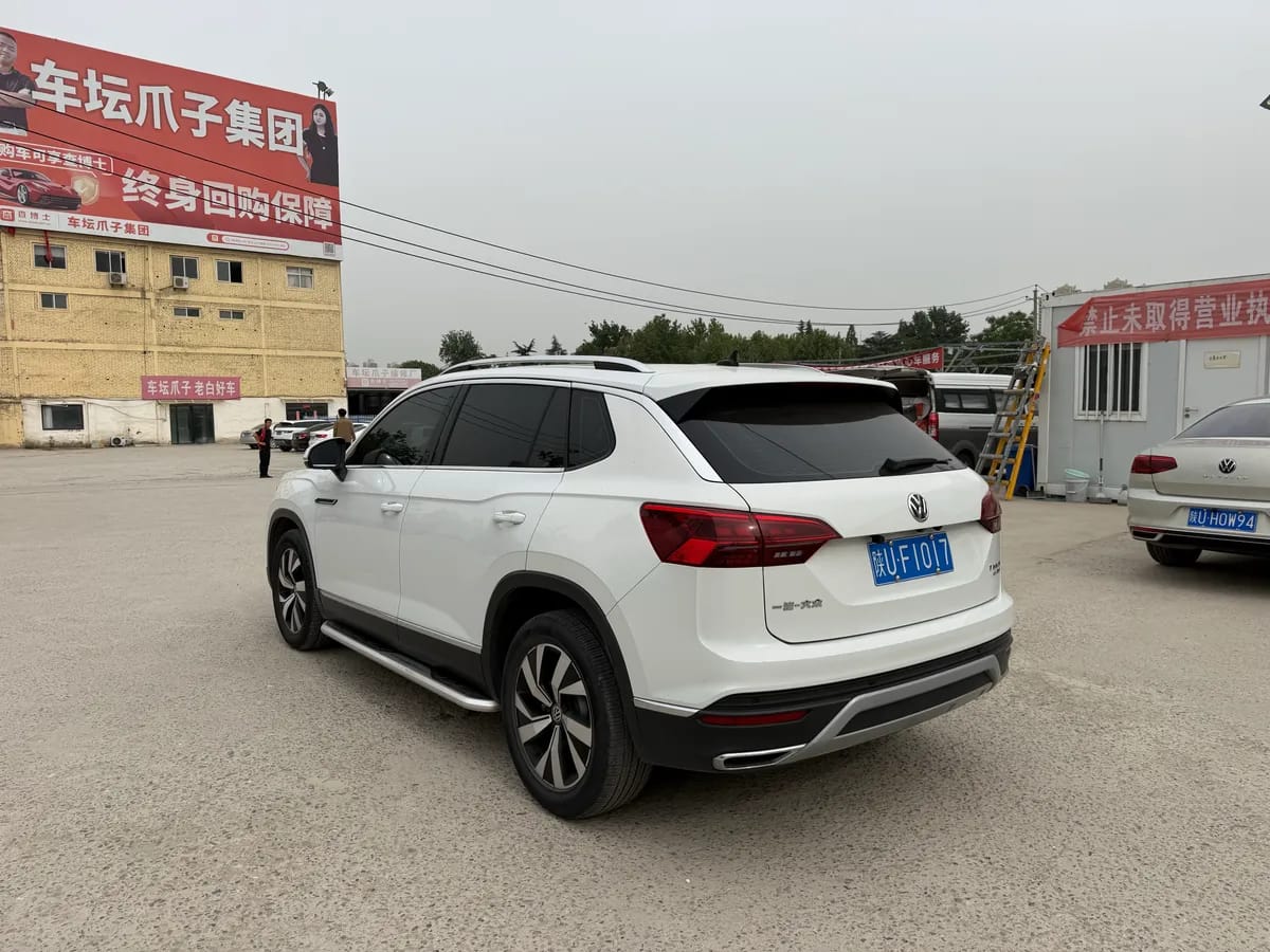Volkswagen 2020 330TSI 5