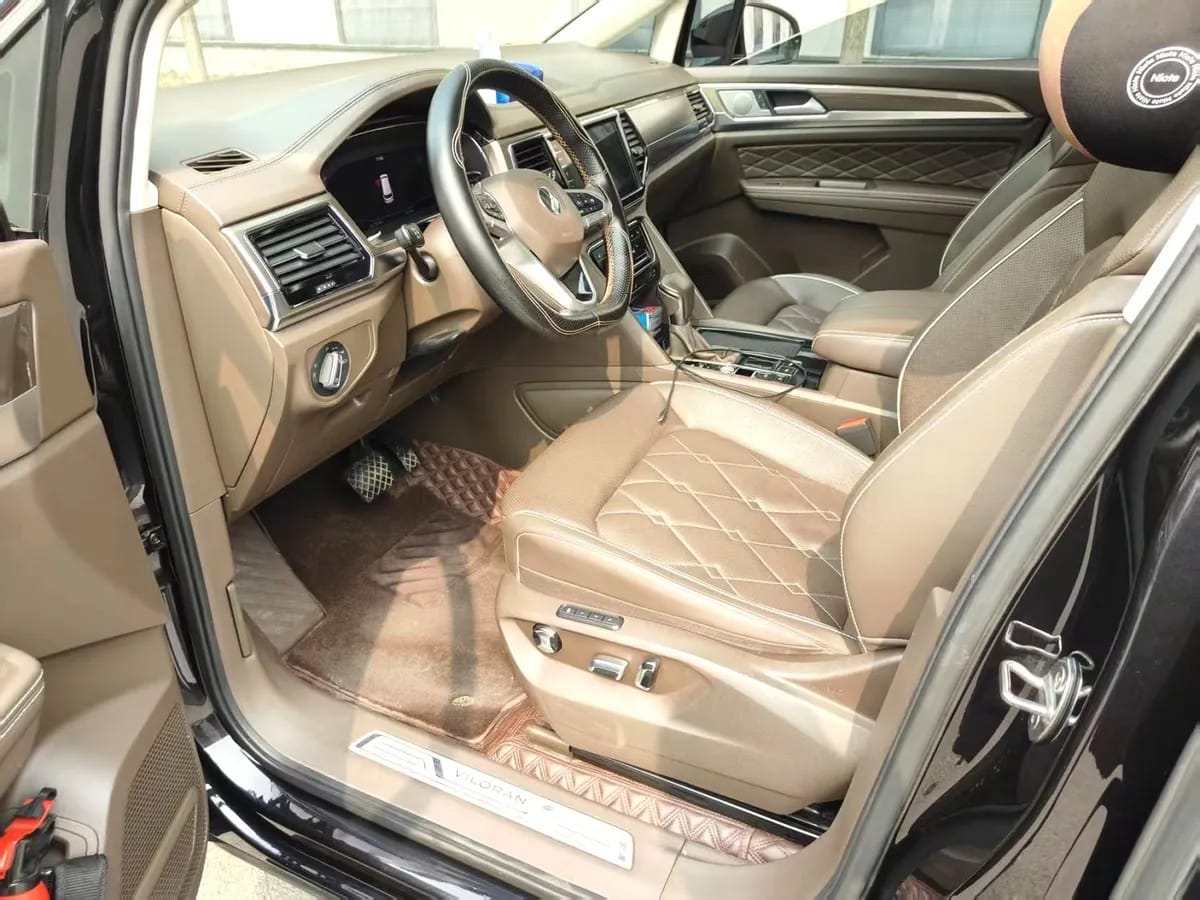 Volkswagen 2020 380TSI 7