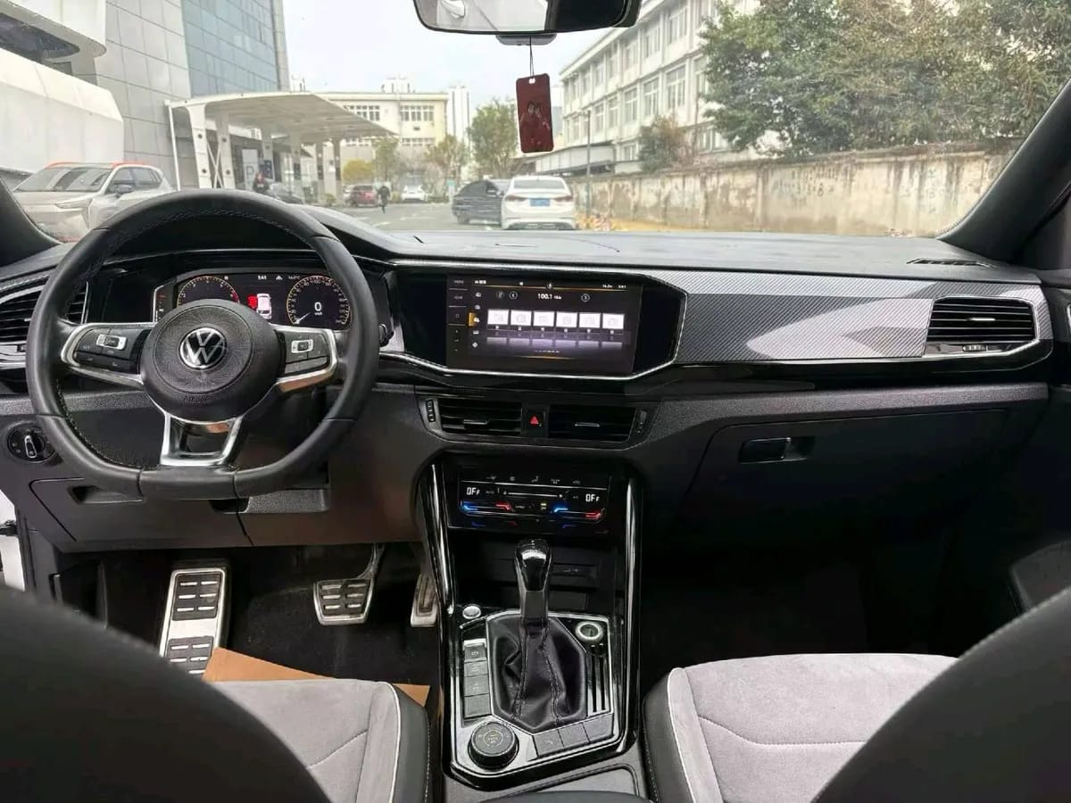 Volkswagen 2020 380TSI R-Line 5