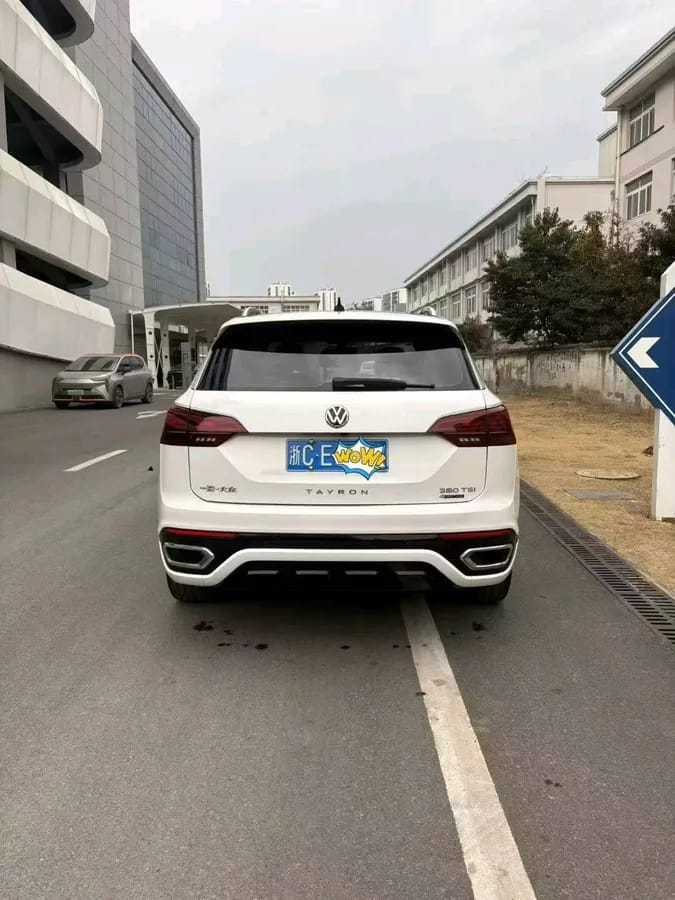 Volkswagen 2020 380TSI R-Line 8