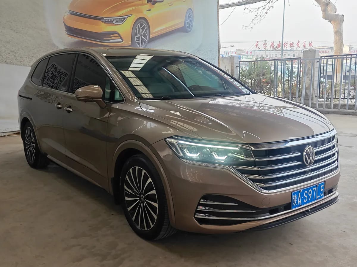 Volkswagen 2020 380TSI 3