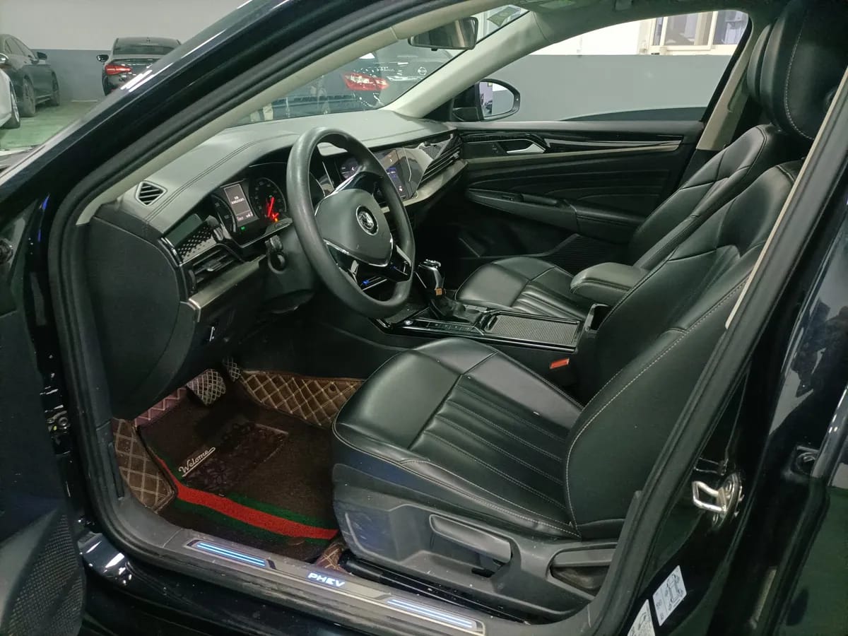 Volkswagen 2020 430PHEV V 4