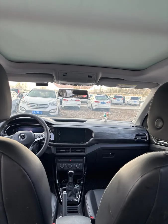 Volkswagen 2021 1.5L 30 8