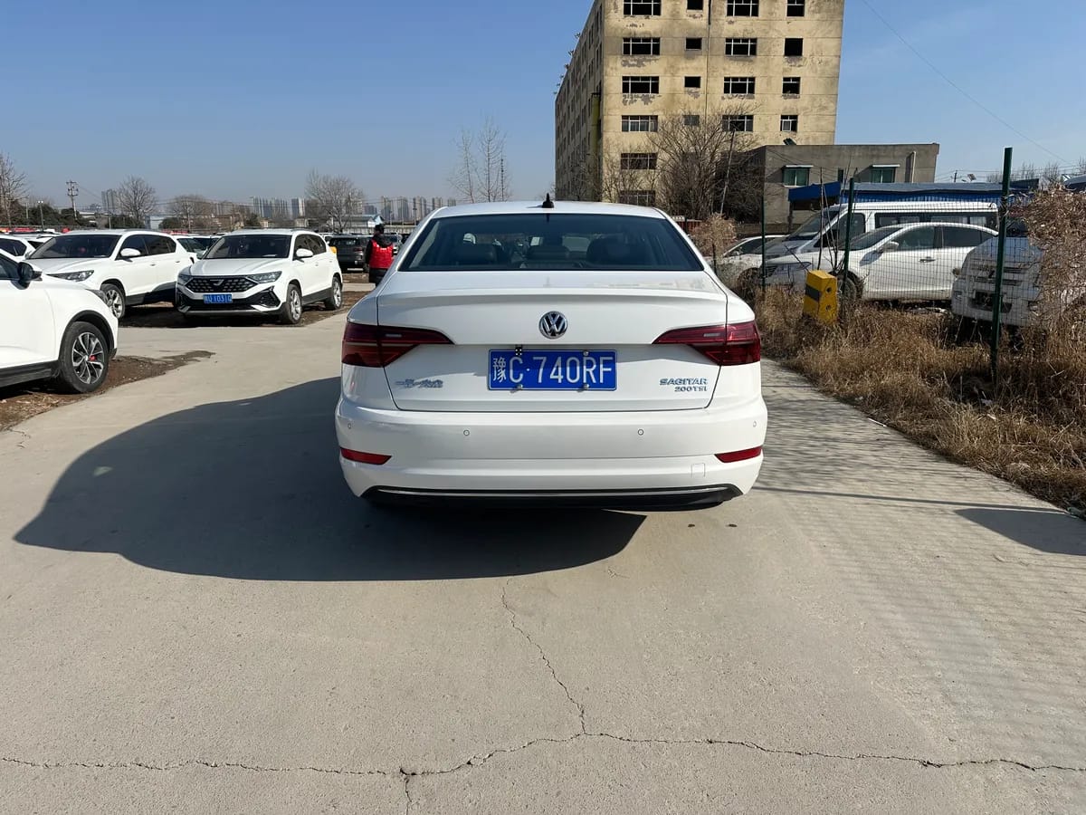 Volkswagen 2021 200TSI DSG 5