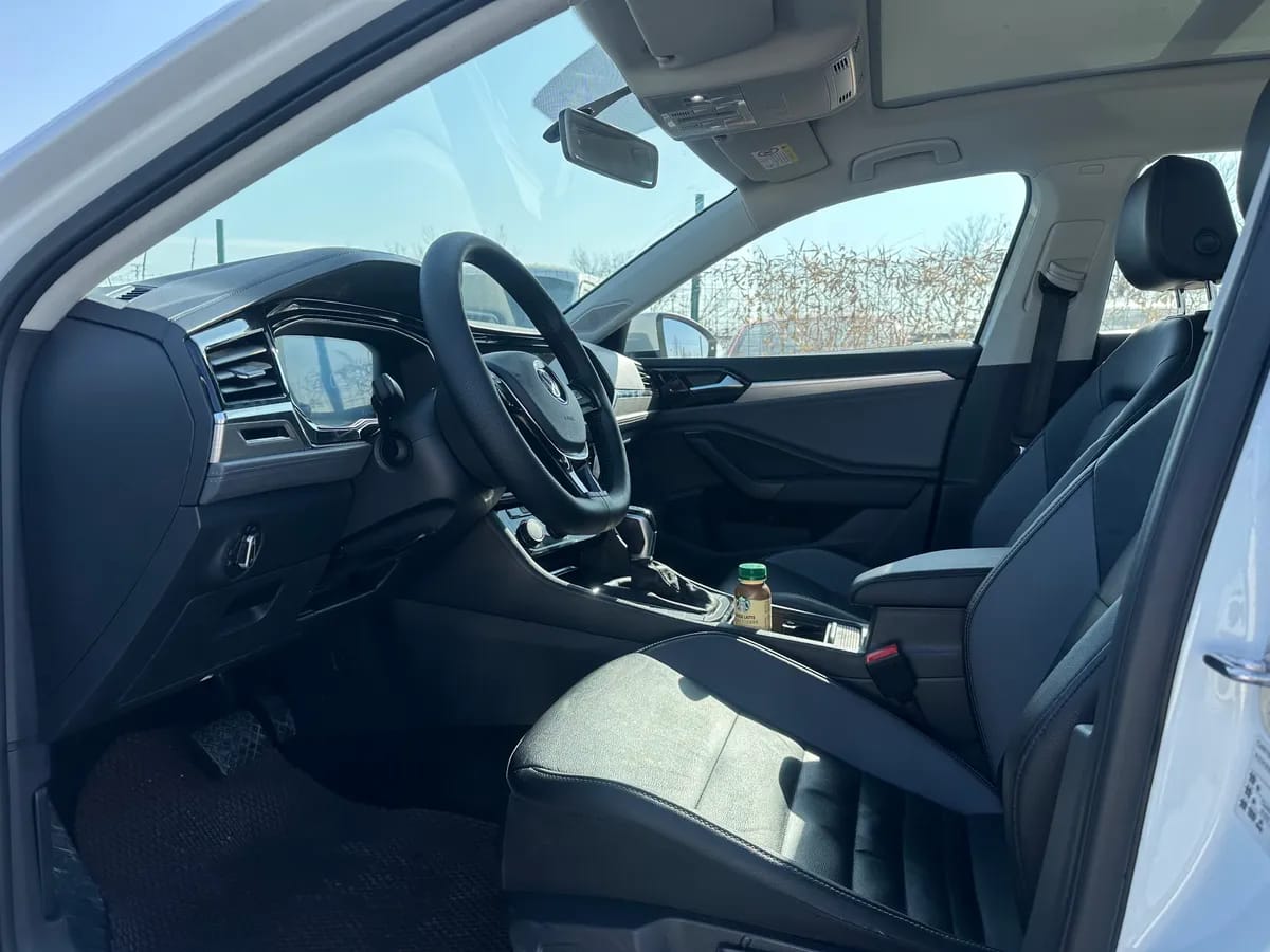 Volkswagen 2021 200TSI DSG 9