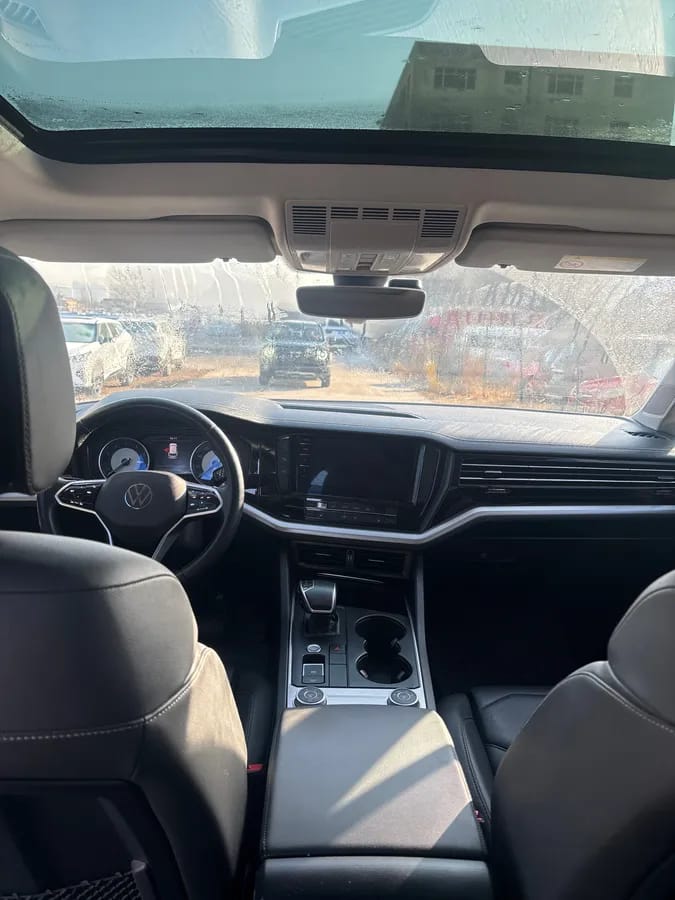Volkswagen 2021 2.0TSI ��� 8