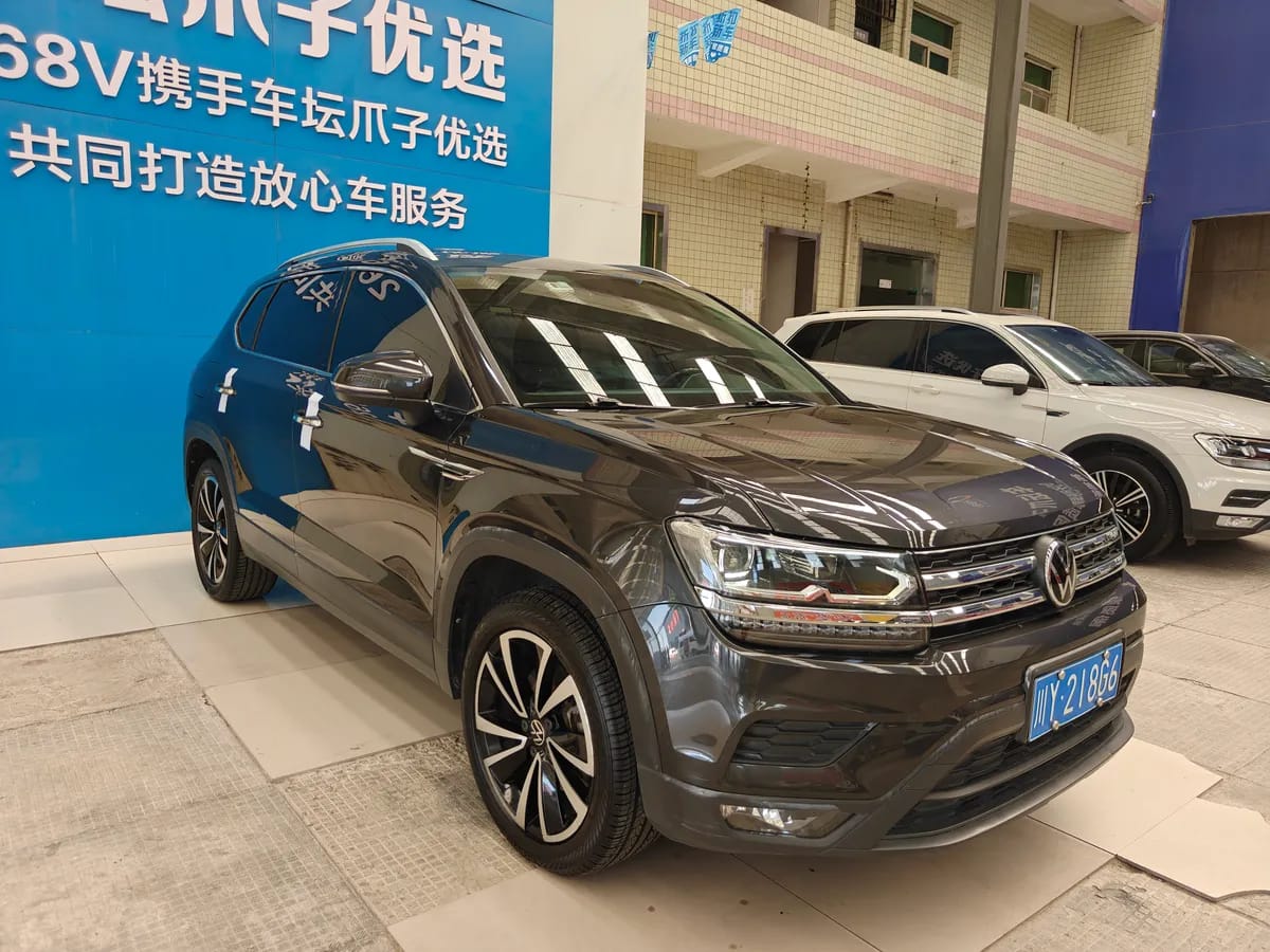 Volkswagen 2021 280TSI 3