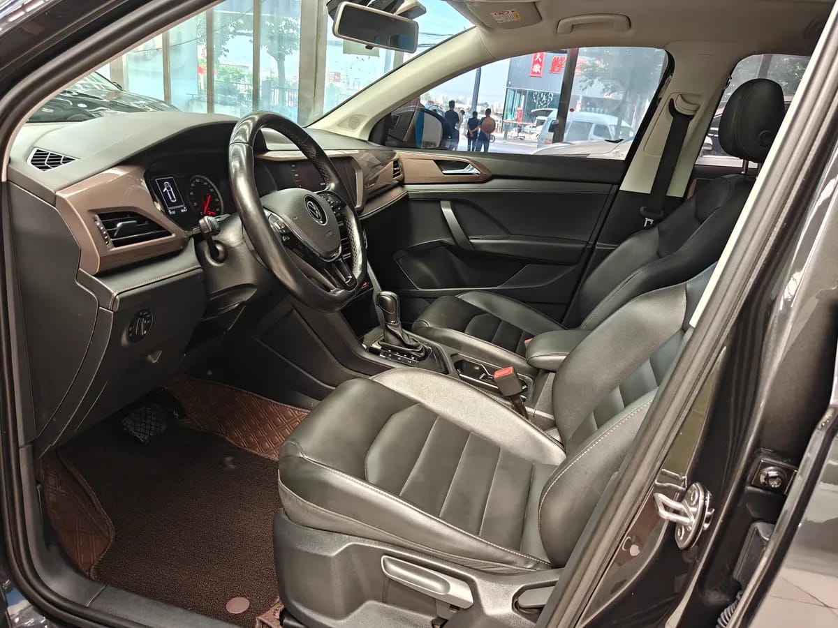 Volkswagen 2021 280TSI 4