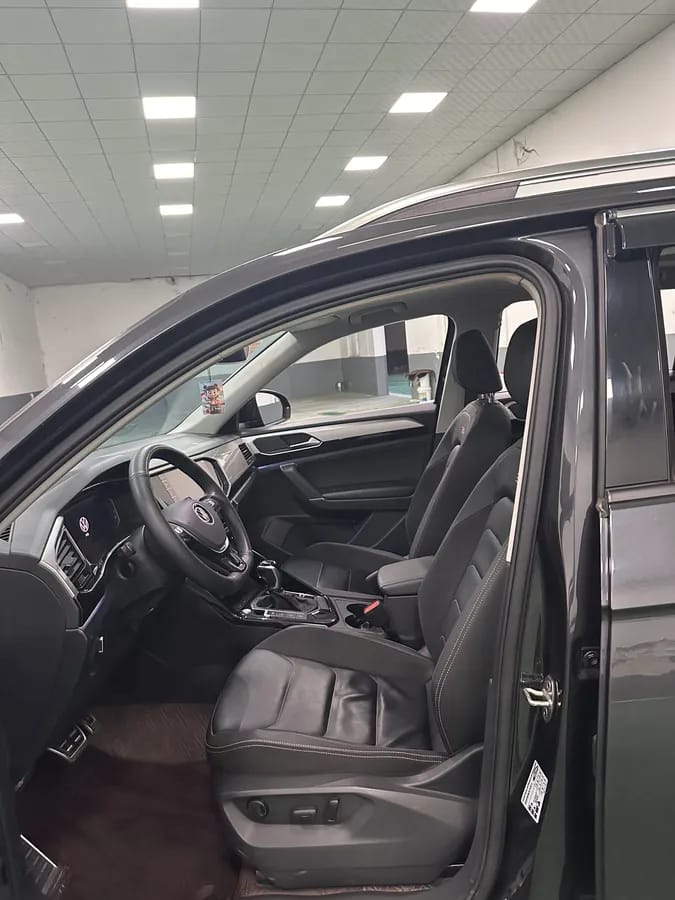 Volkswagen 2021 330TSI 30 7