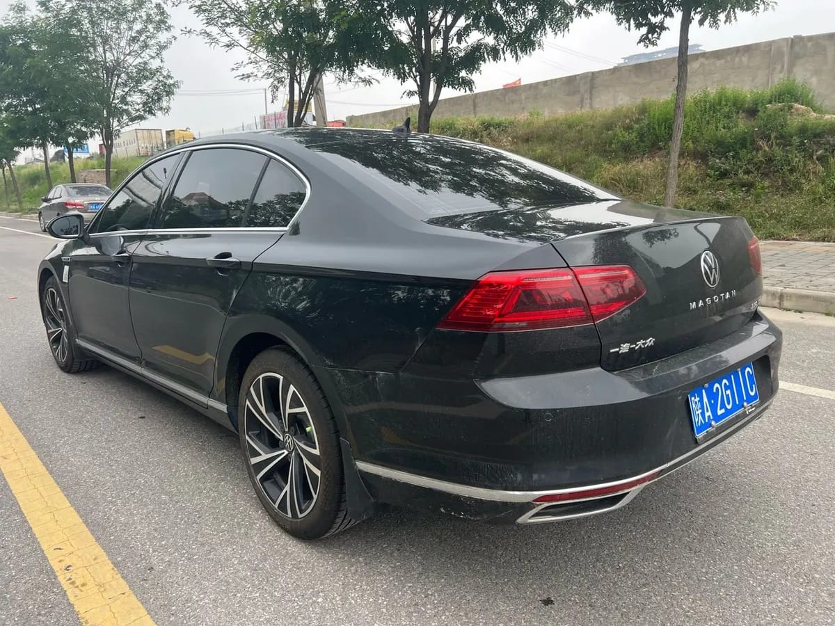 Volkswagen 2021 330TSI DSG 30 6