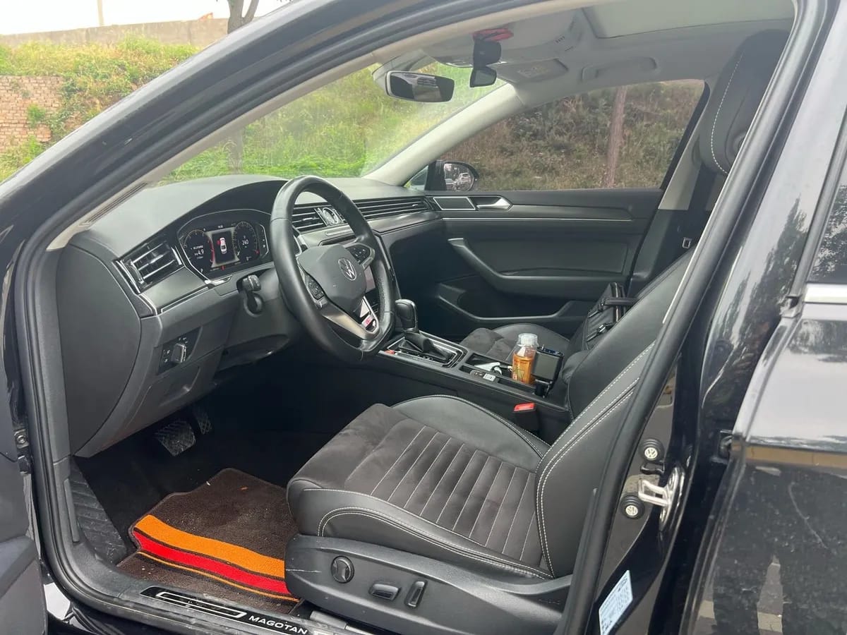 Volkswagen 2021 330TSI DSG 30 7