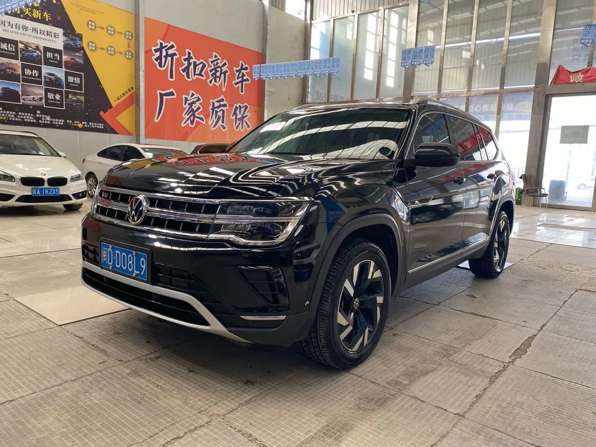 Volkswagen 2022 530 V6