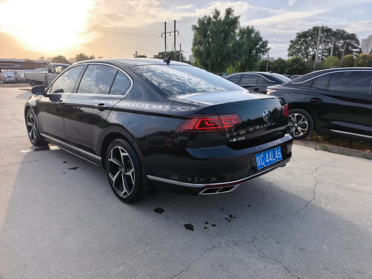 Volkswagen 2023 200 330TSI DSG 9