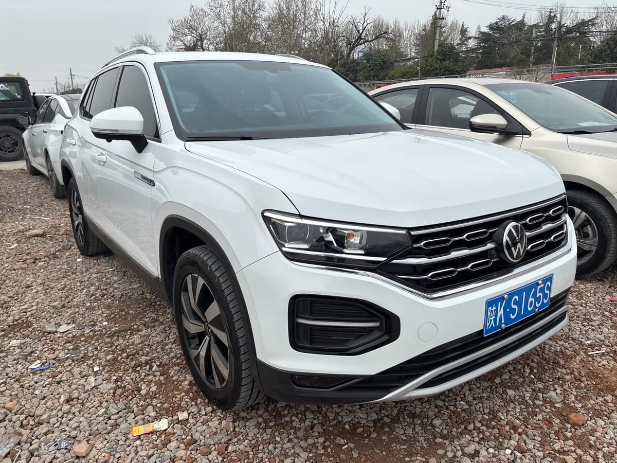 Volkswagen 2023 280TSI Plus 3