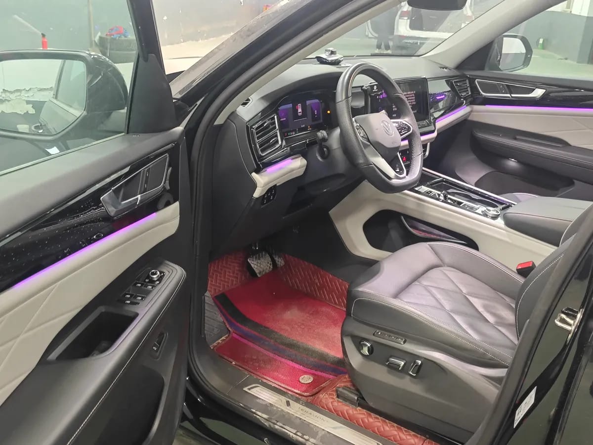 Volkswagen 2024 380TSI 9