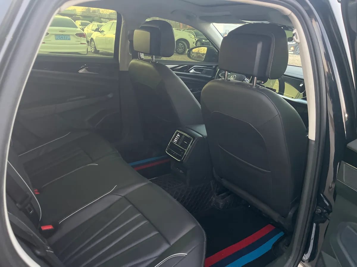 Volkswagen 2024 380TSI 5