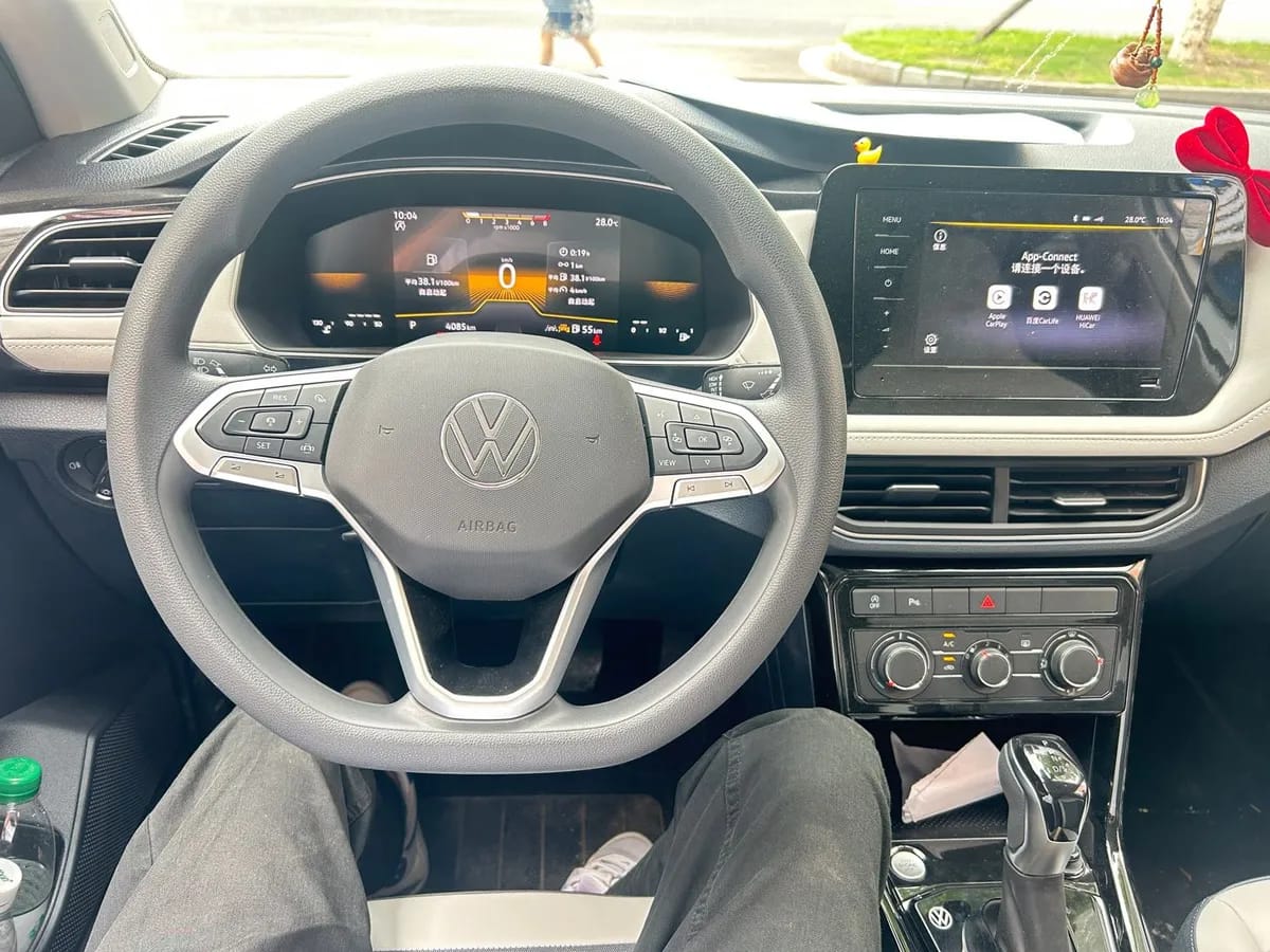 Volkswagen 2025 1.5L 5