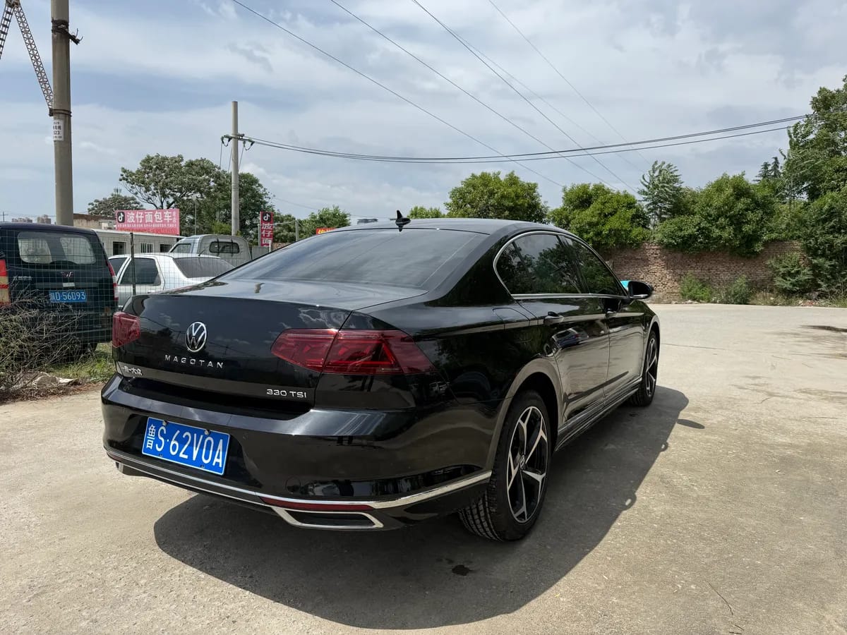 Volkswagen 2025 330TSI DSG 6